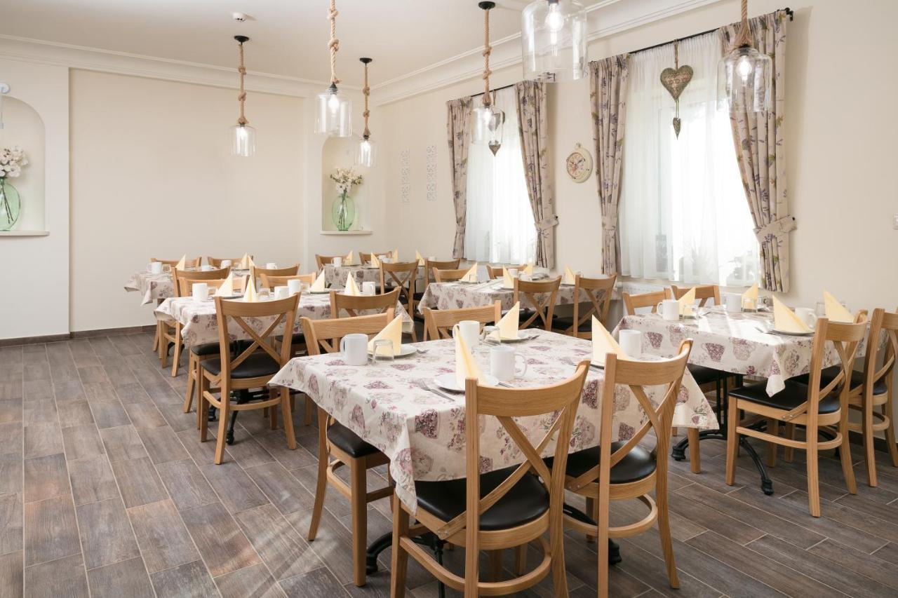 Aquasol Resort Mosonmagyaróvár エクステリア 写真