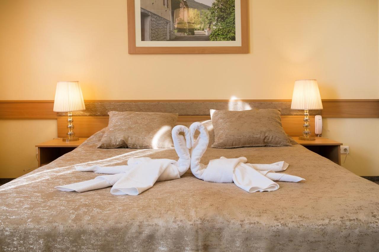 Aquasol Resort Mosonmagyaróvár エクステリア 写真