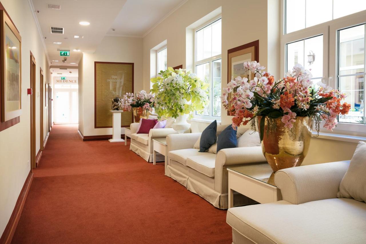 Aquasol Resort Mosonmagyaróvár エクステリア 写真