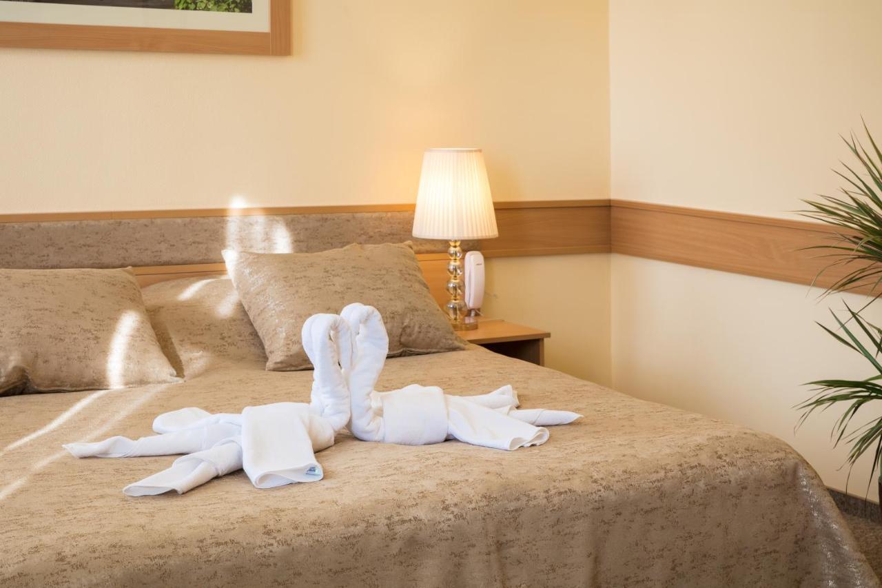 Aquasol Resort Mosonmagyaróvár エクステリア 写真